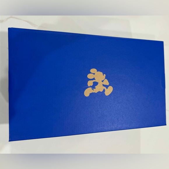 RunDisney Rapunzel Brooks Ghost 17  - Women’s 13 - Brand New In Box - Picture 6 of 7